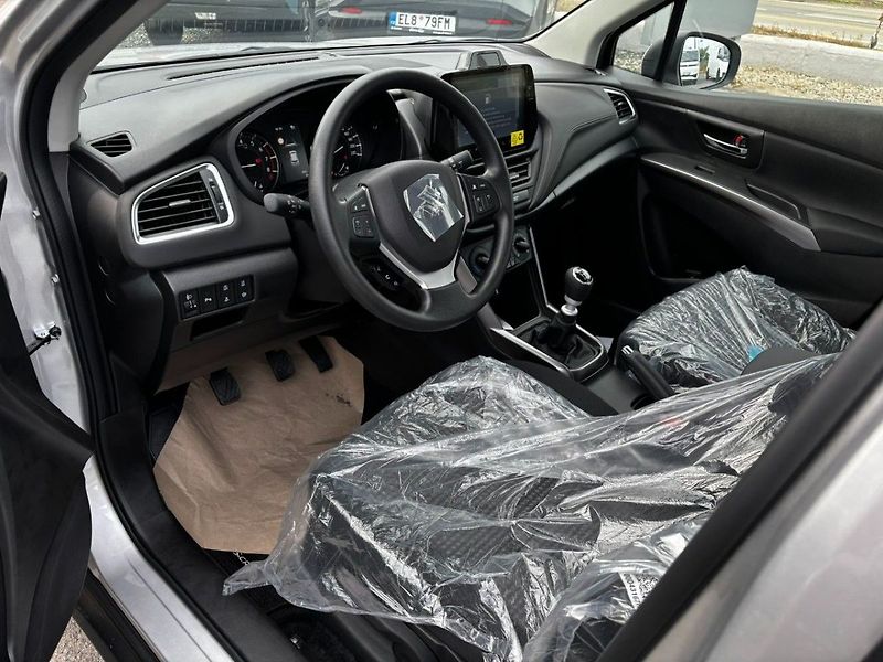 Suzuki S-Cross Comfort - fotka 10 z 10