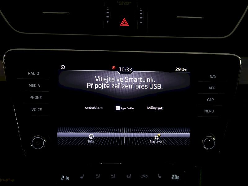 Škoda Superb (2019) STYLE 2.0TDI 140KW 4x4 DSG LED - fotka 27 z 47