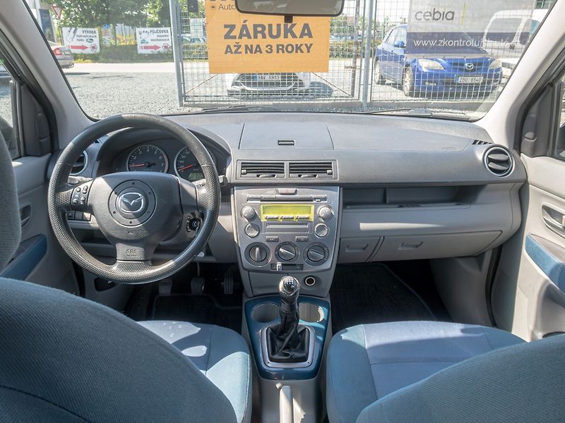 Mazda 2 (2005) 1.25i 55KW – KLIMA - fotka 11 z 30