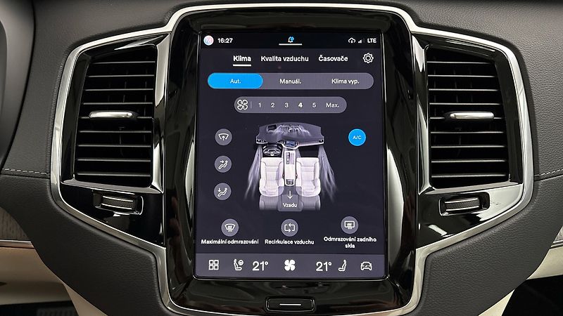 Volvo XC90 2.0 B5 AUT AWD Ultimate Bright - fotka 31 z 36