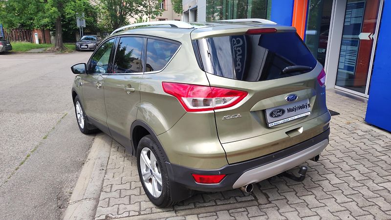 Ford Kuga (2014) - fotka 8 z 23