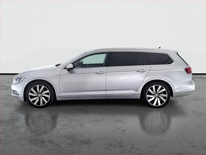 Volkswagen Passat (2016) Highline 2.0 TDI, Kůže, Navi - fotka 3 z 18