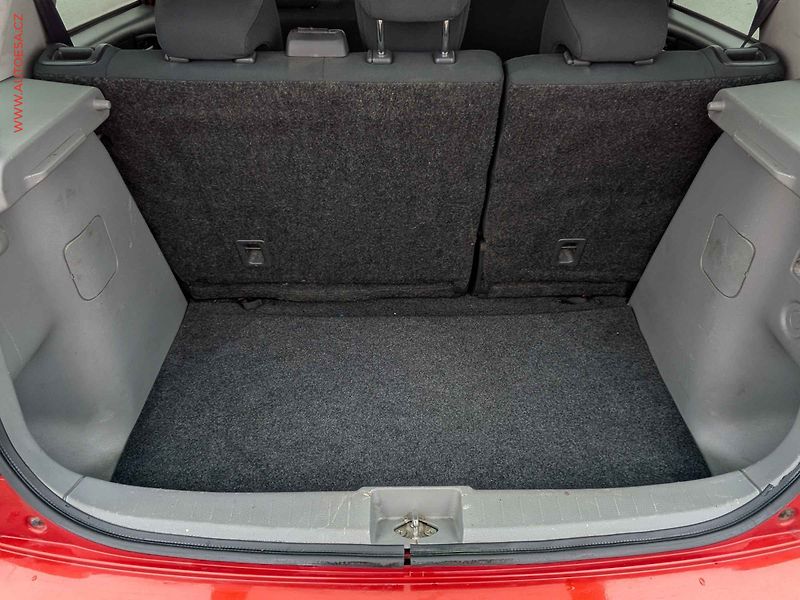 Suzuki SX4 (2008) 1.6i 4WD, ČR, AC, TZ, STK 2 - fotka 7 z 15