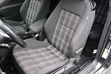 Volkswagen Golf GTI 2.0TSI 147kW - náhled 24