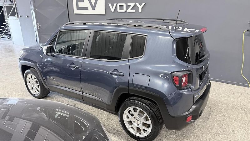 Jeep Renegade (2022) 1.3 T4 PHEV,REZERVOVÁNO  - fotka 9 z 26