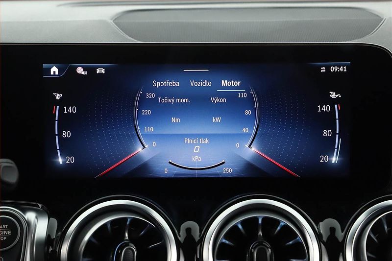 Mercedes-Benz GLB (2025) 200 d, AMG Line, Navigace - fotka 18 z 25