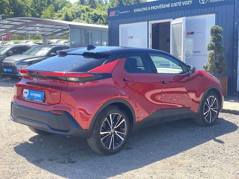 Toyota C-HR 2.0HEV, ČR-1m, Executive, 4x4 - fotka 7 z 18