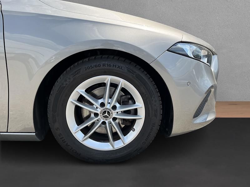 Mercedes-Benz Třídy A 180 - fotka 9 z 20