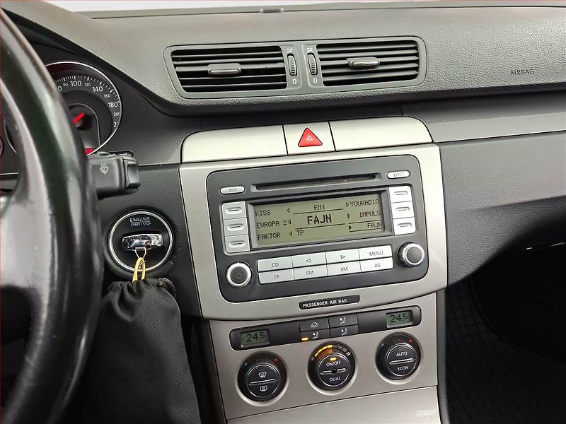 Volkswagen Passat (2007) 2.0 TDI, po STK, udržované - fotka 12 z 16