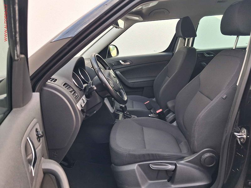 Škoda Yeti (2013) 1.2 TSi, Ambition, DSG, TZ - fotka 9 z 18