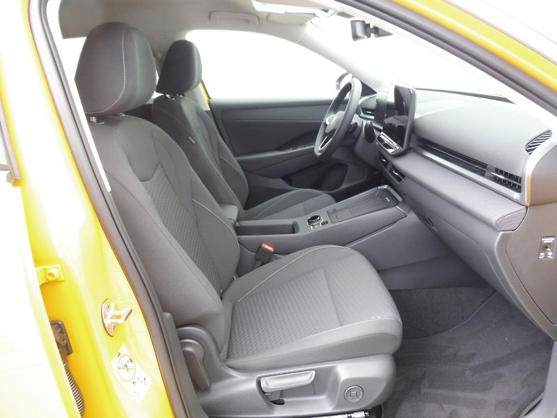Volkswagen T-Roc (2026) Life 1,5 eTSI 85 kW DSG - fotka 20 z 27