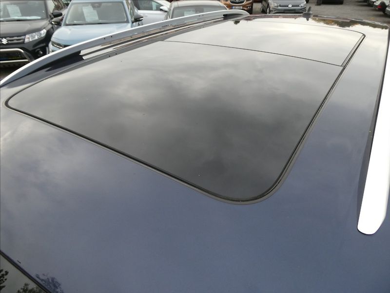 Volkswagen Sharan 2,0 TDi 103kW Cup,2xkola,panor - fotka 16 z 67