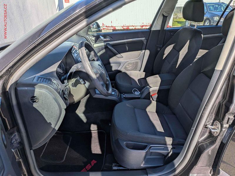 Škoda Octavia (2007) 1.9 TDi, ČR, autoAC, temp - fotka 10 z 13