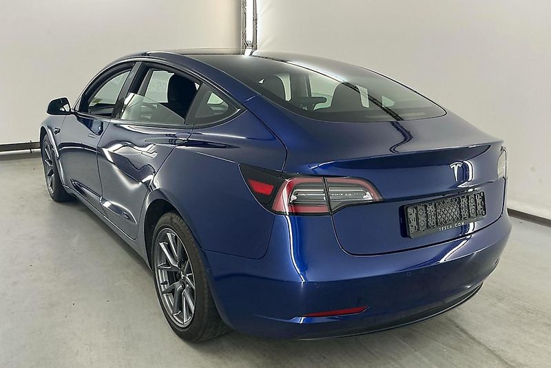 Tesla Model 3 (2021) Standard Range Plus LFP - fotka 3 z 7