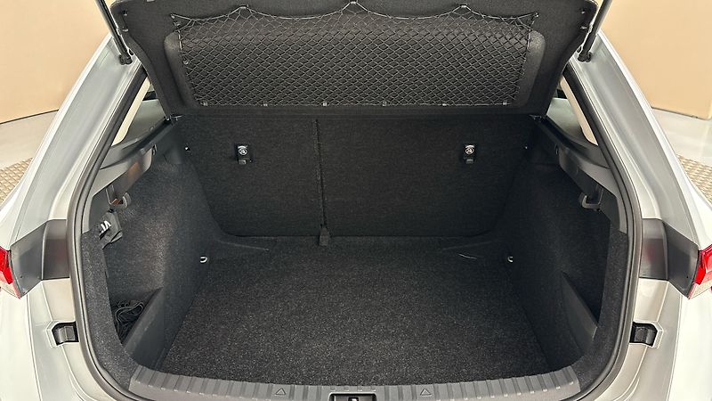 Škoda Scala 1.0 TSI Ambition - fotka 17 z 23