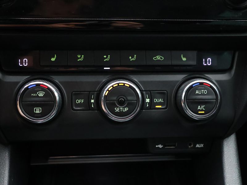 Škoda Octavia 1,4 TSI 103kW Elegance+ Xenon - fotka 23 z 32