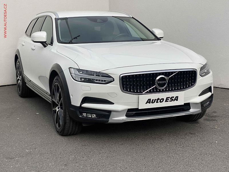 Volvo V90 (2018) 2.0 D4 4WD, Cross Country, AT - fotografie inzerátu