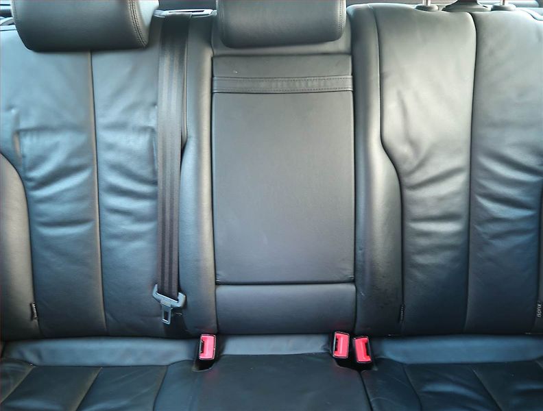 Volkswagen Passat (2010) Highline 1.6 TDI, Eko.zaplacen - fotka 10 z 13