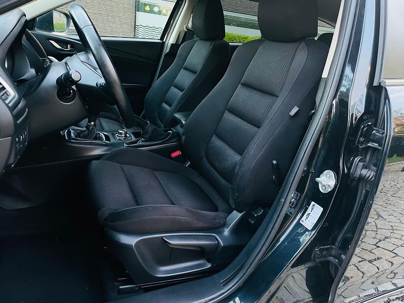Mazda 6 2.0i 1.MAJITEL VÝHŘEV SENZORY - fotka 30 z 49