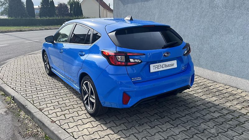 Subaru Impreza 2.0 e-Boxer ACTIVE CVT 4X4 - fotka 5 z 12
