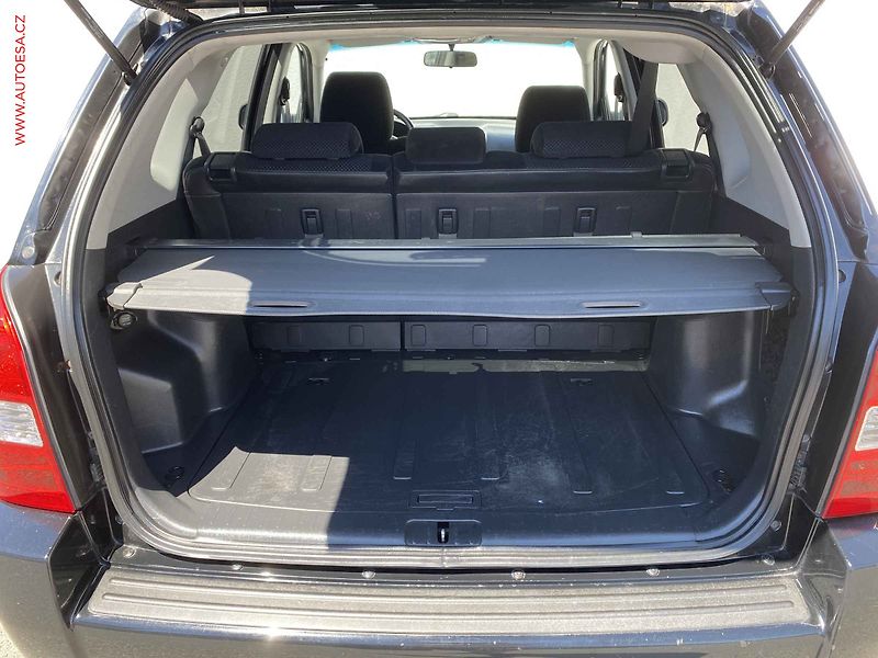 Hyundai Tucson (2008) 2.0 CVVT, Style, AC, TZ - fotka 7 z 15