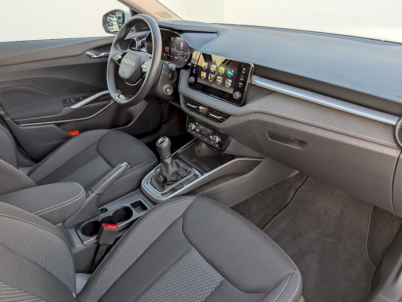 Škoda Fabia (2024) 1.0 TSI / 70 kW Top Selection - fotka 9 z 30