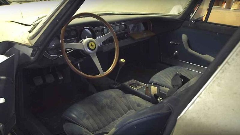 Ferrari 275 GTB/2 a Shelby Cobra 427.