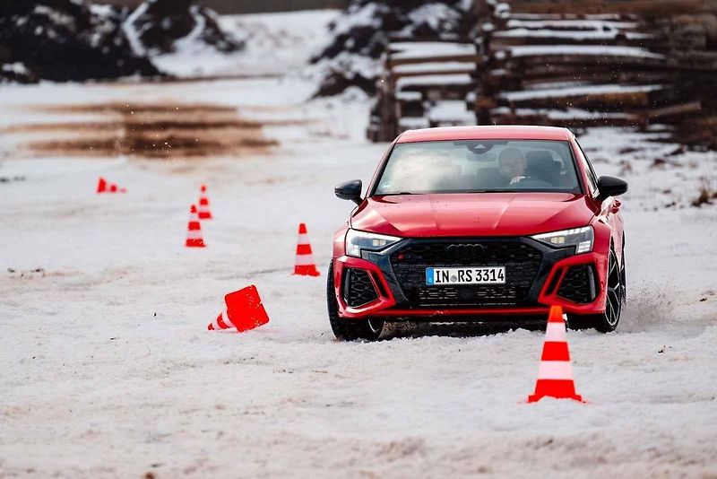 Audi RS3 je nástrojem pro opravdové řidiče
