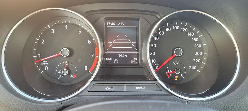Volkswagen Polo (2016) 1,2TSi 81kW R-Line Highline - fotka 30 z 51