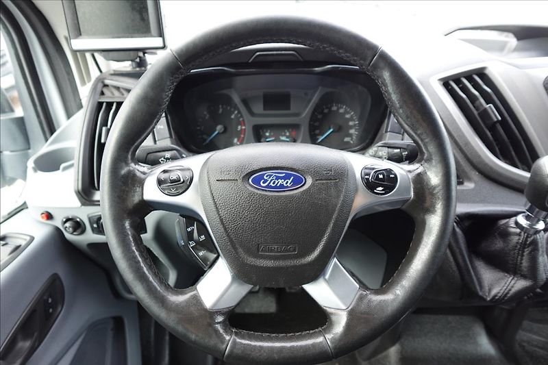 Ford Transit 2,0 TDCI  L3H2 8MÍST BUS KLIMA - fotka 17 z 29