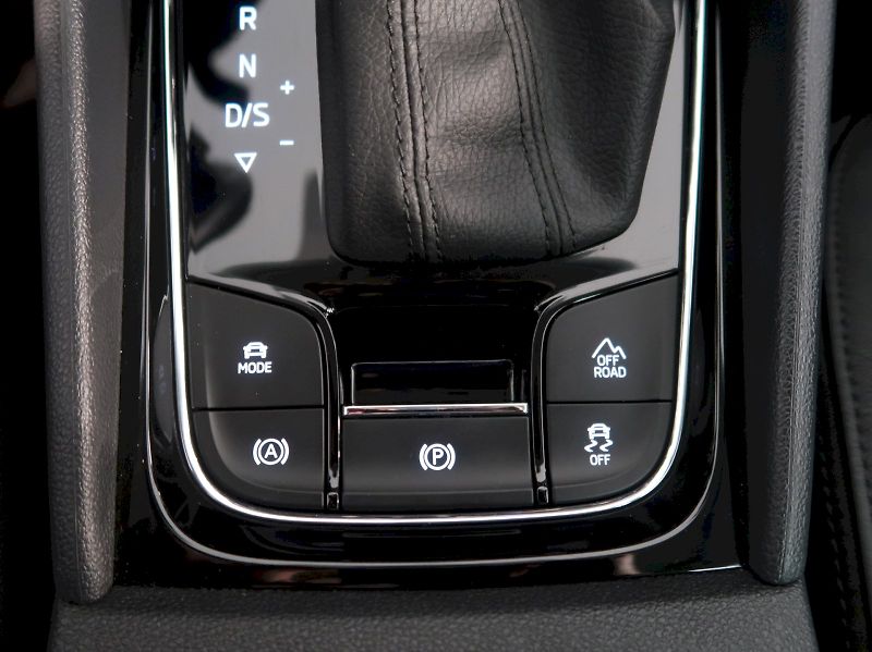 Škoda Kodiaq (2023) LAURIN&KLEMENT 2.0TSI 140KW 4x - fotka 36 z 45