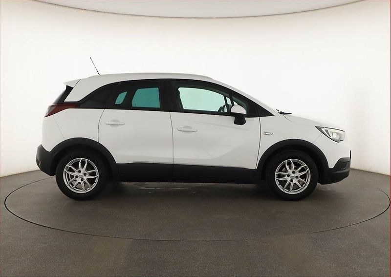 Opel Crossland X (2017) Enjoy 1.2, Serv.kniha - fotka 6 z 17