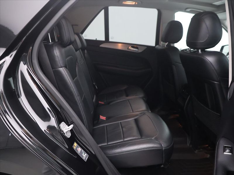 Mercedes-Benz GLE 3,0 190kW 350d 4Matic - fotka 13 z 31