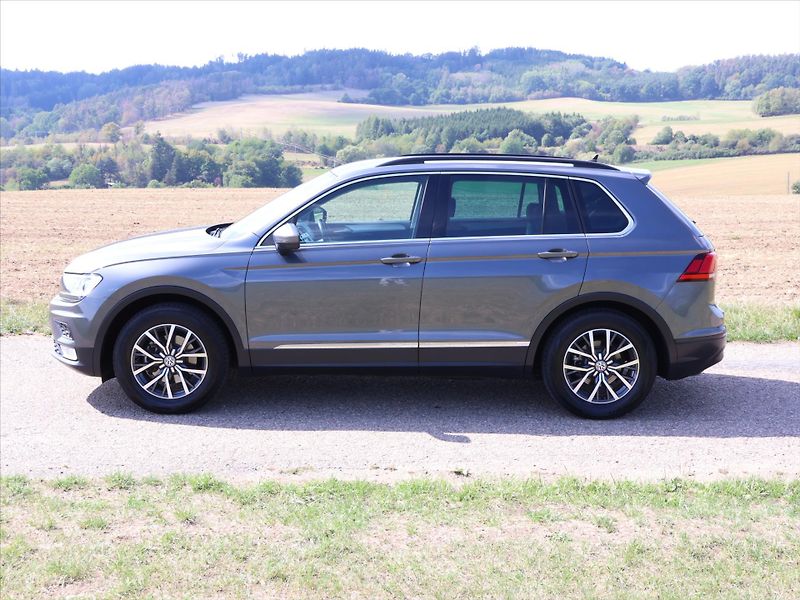 Volkswagen Tiguan 1,4 TSI 110kW DSG LED 1.Maj. - fotka 4 z 27