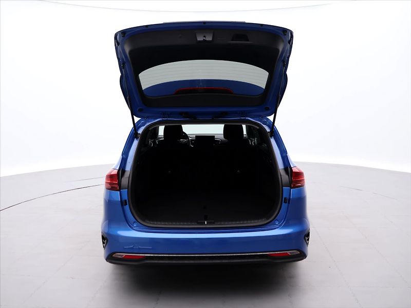 Kia Ceed 1,5 118 kW T-GDI CZ Zaruka LED - fotka 9 z 32