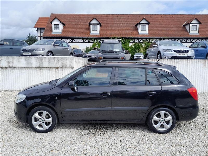 Škoda Fabia II 1.2 i 51kW KOMBI - fotka 4 z 53