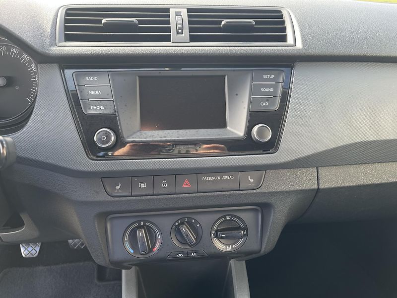 Škoda Fabia 1.4 TDI Red & Grey 1.Majitel - fotka 18 z 28
