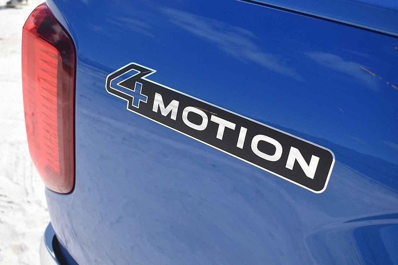 Volkswagen Amarok – s červenými vozy s motorem 2.0 TDI jsme se projeli v jihoafrickém terénu.