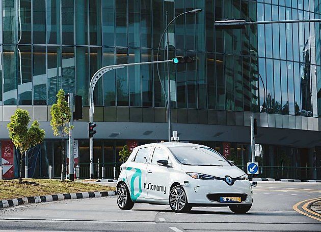 V Singapuru už jezdí samořídící taxi.