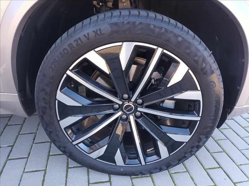 Volvo XC90 2,0 B5,BRIGHT PLUS,ČR,POLESTAR - fotka 22 z 37