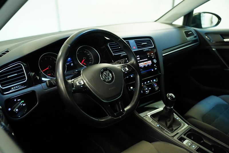 Volkswagen Golf - fotka 15 z 28
