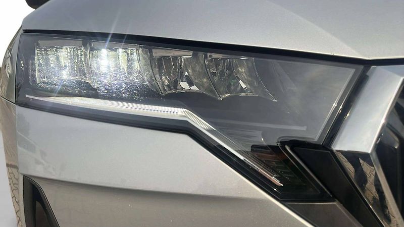 Škoda Octavia Combi Top Selection 2,0TDI 110 - fotka 29 z 31