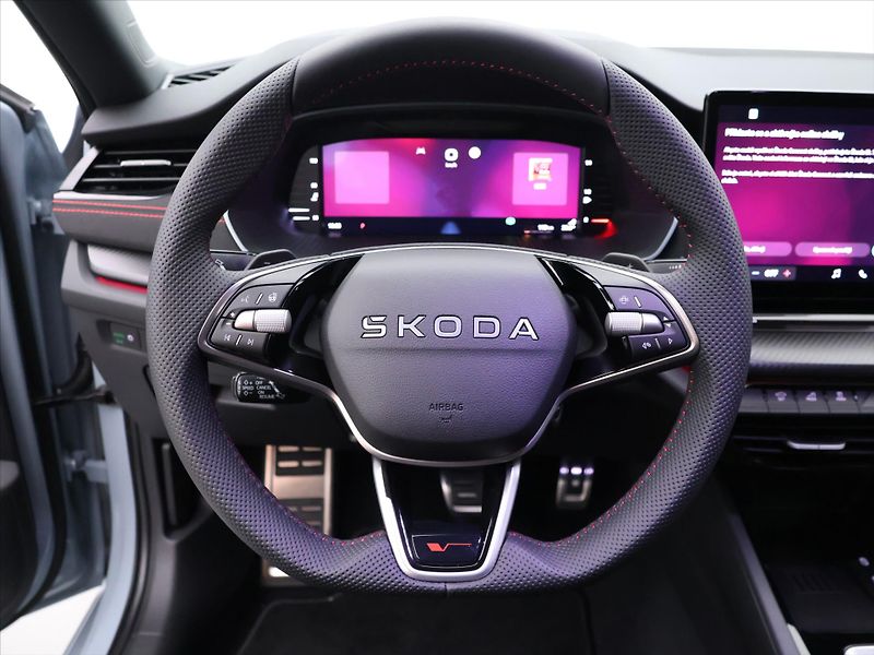 Škoda Octavia 2,0 TSI 195kW DSG RS DPH 1.Maj - fotka 20 z 43