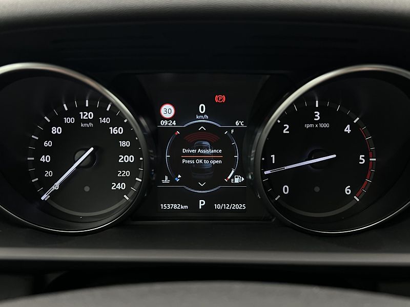 Land Rover Discovery 3.0 TDV6 HSE AWD 7MÍST AUT  - fotka 28 z 52
