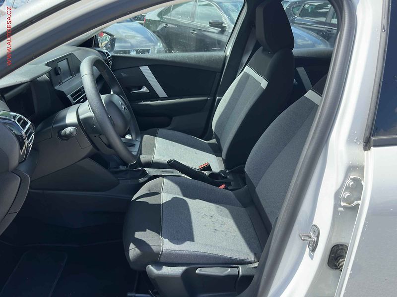 Citroën C4 (2022) 1.2PT, Life, TZ - fotka 9 z 17