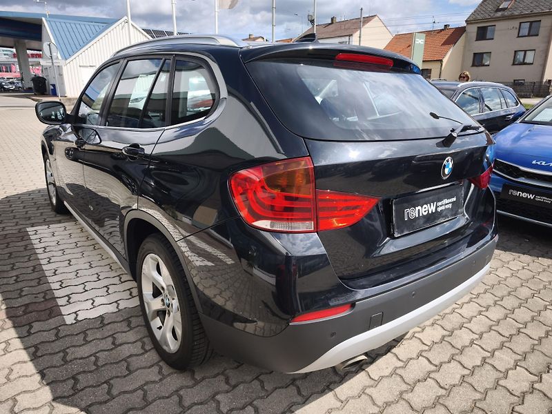BMW X1 2011 ČR 2.0d 150kW 2.MAJITEL - fotka 4 z 34