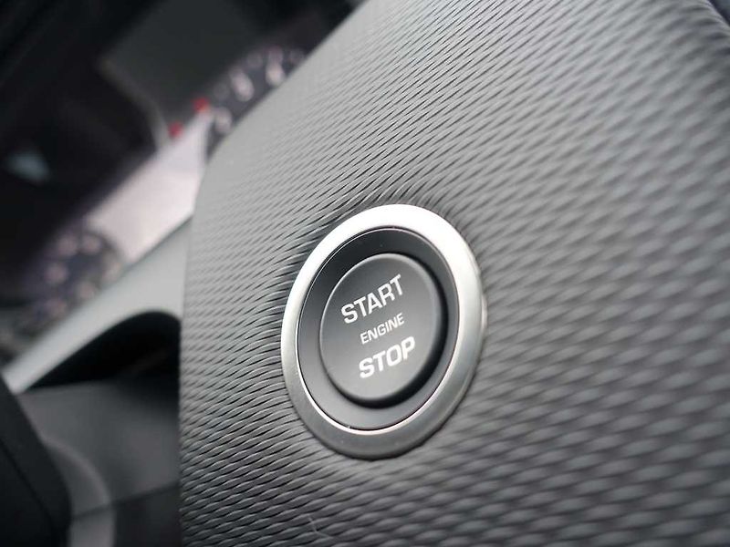 Land Rover Discovery Sport 1,5 R-Dynamic SE P300e - fotka 26 z 42