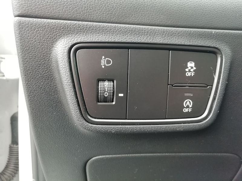 Hyundai Tucson 1,6 CRDi Smart 85 kW - fotka 16 z 18