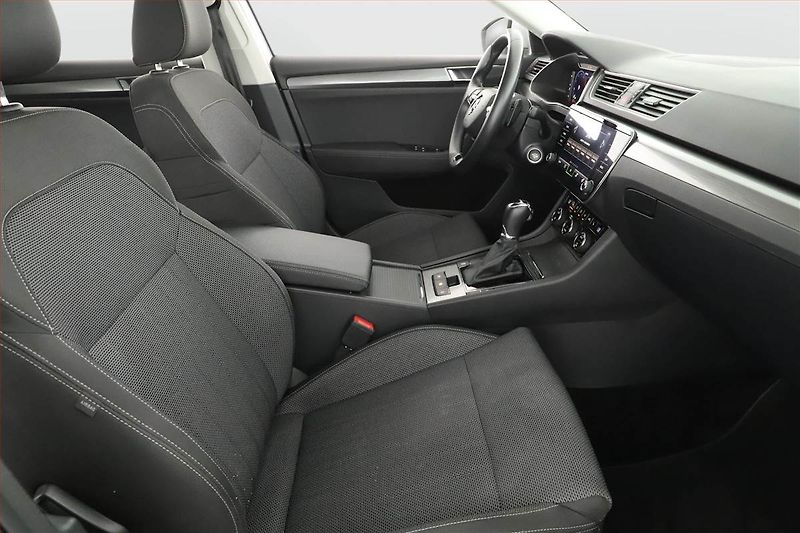 Škoda Superb (2022) Style 2.0 TDI - fotka 7 z 19