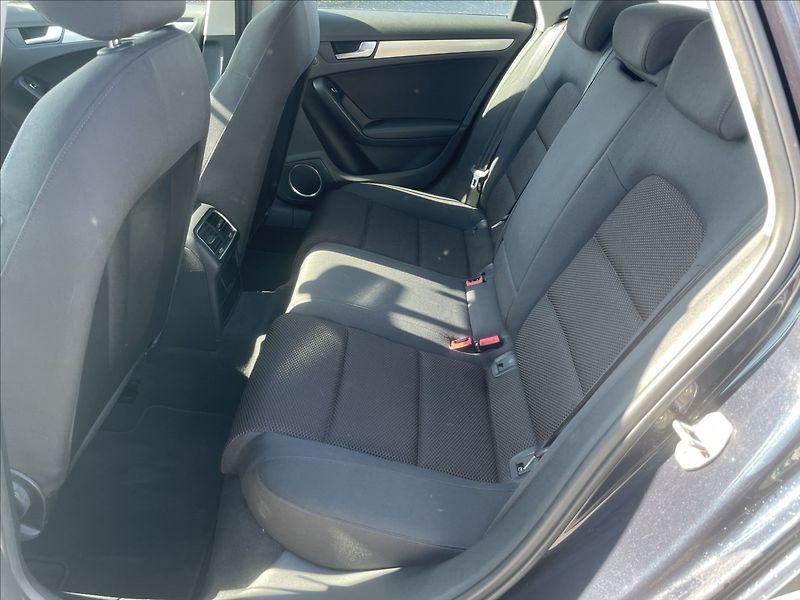 Audi A4 Allroad 2,0 TDi 140kw Quattro Stronic - fotka 8 z 37
